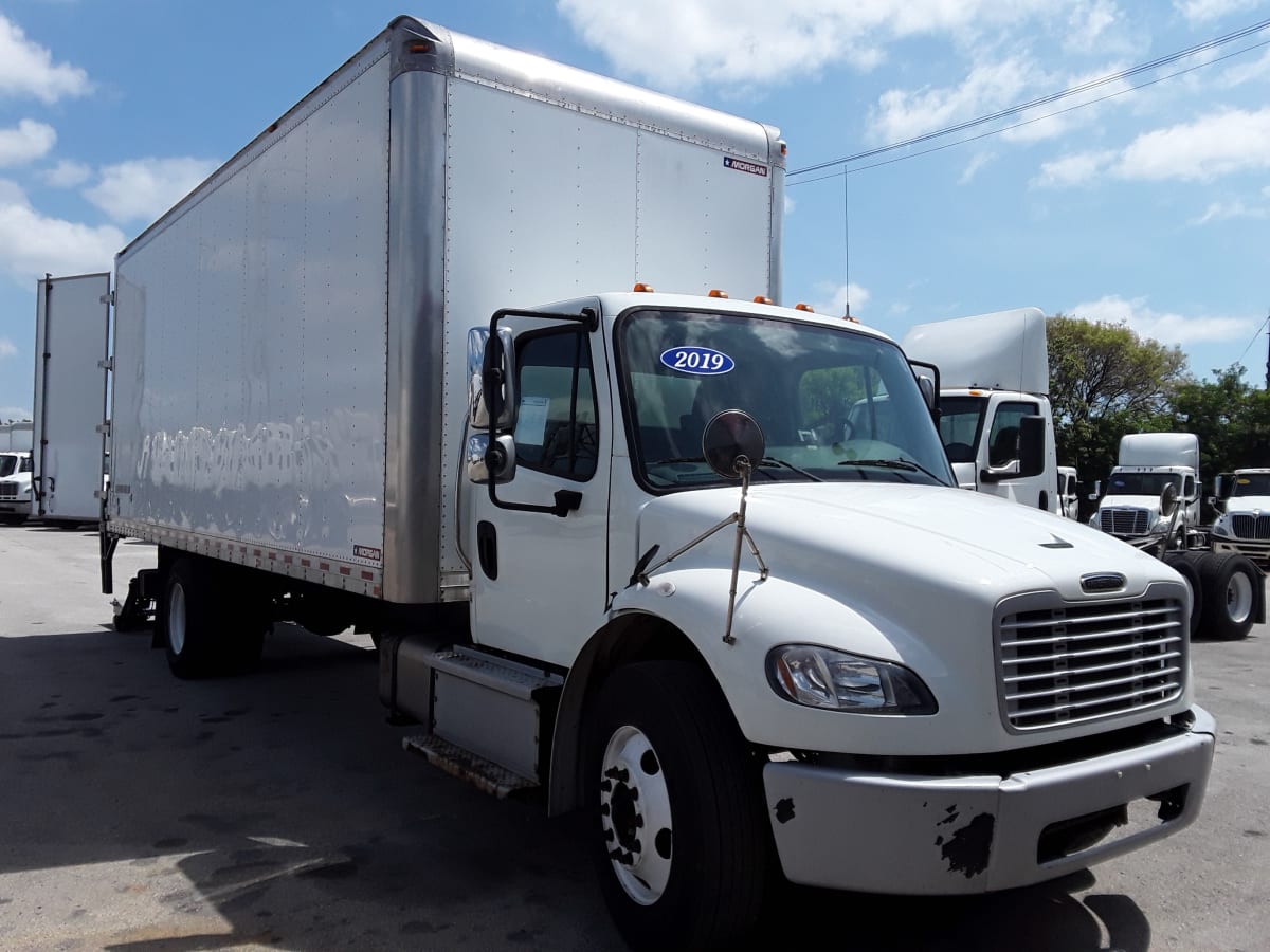 2019 Freightliner/Mercedes M2 106 808652