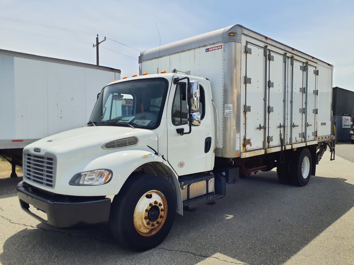 2019 Freightliner/Mercedes M2 106 808703 2019 Freightliner/Mercedes M2 106 808703