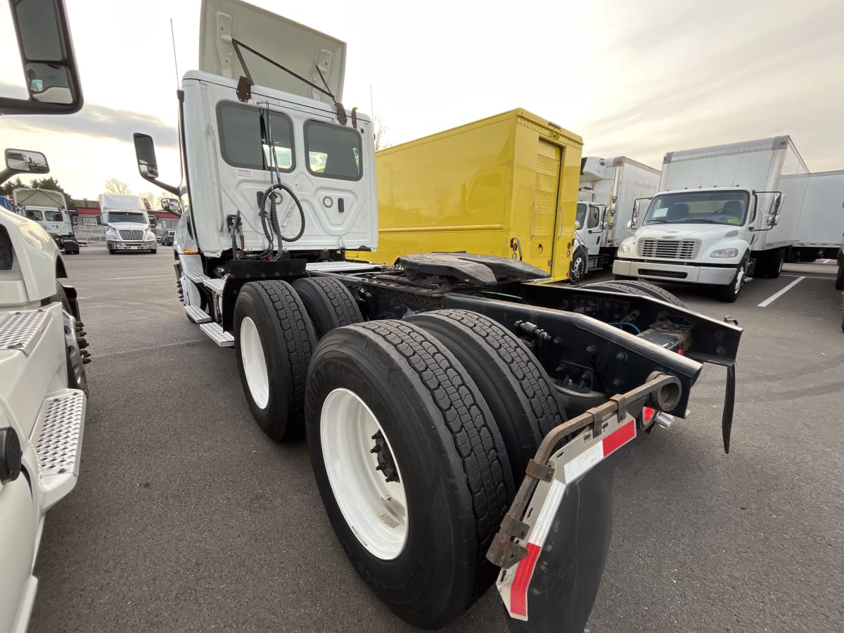 2019 Freightliner/Mercedes NEW CASCADIA PX12664 808716