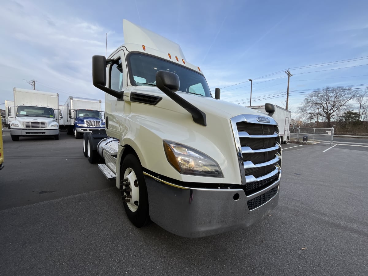 2019 Freightliner/Mercedes NEW CASCADIA PX12664 808716
