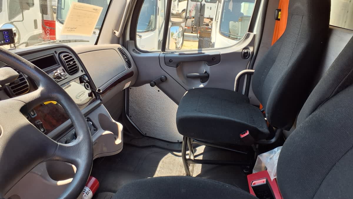 2019 Freightliner/Mercedes M2 106 808736
