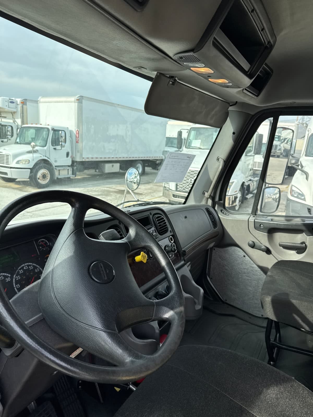 2019 Freightliner/Mercedes M2 106 808754