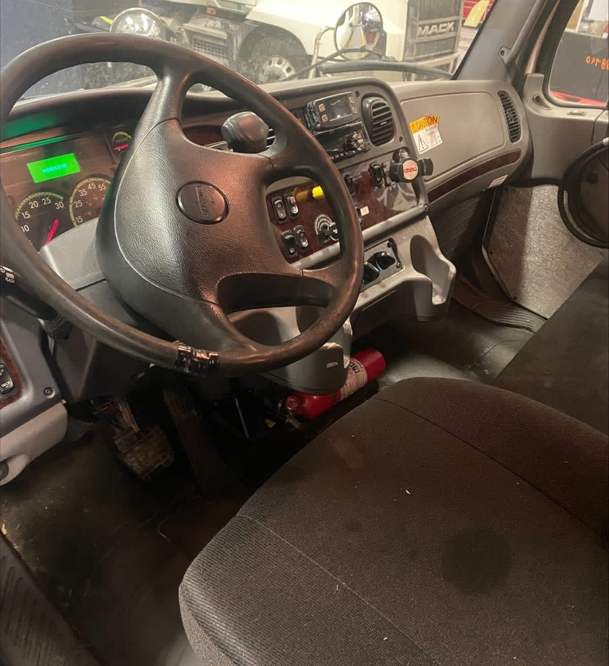 2019 Freightliner/Mercedes M2 106 808790