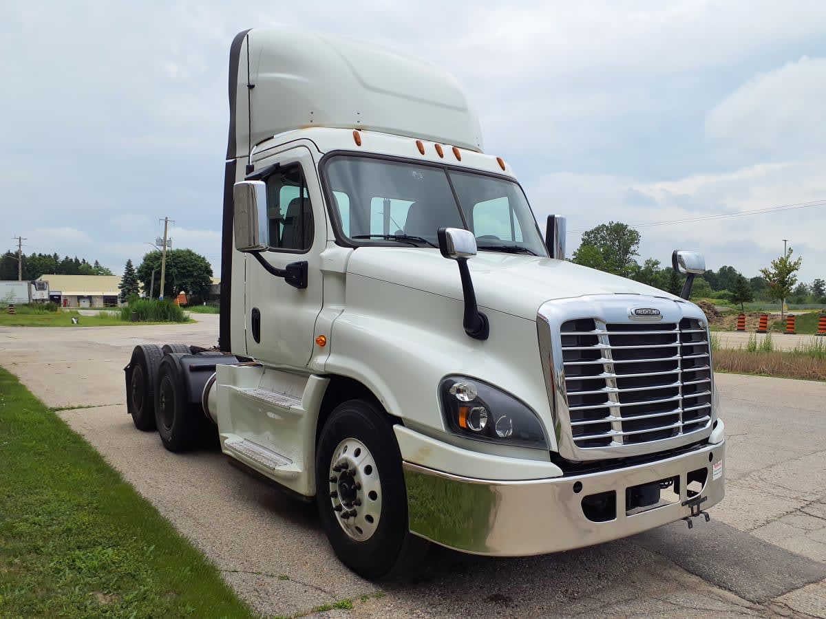 2019 Freightliner CASCADIA 125 808801