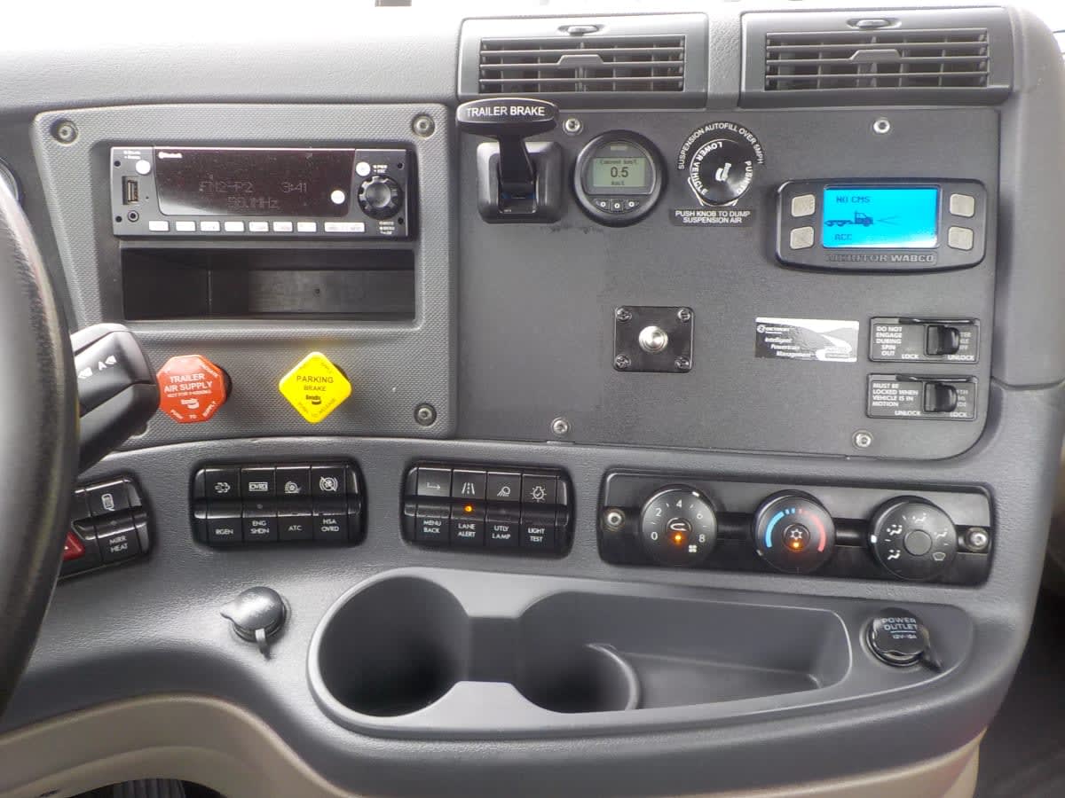 2019 Freightliner/Mercedes CASCADIA 125 808807