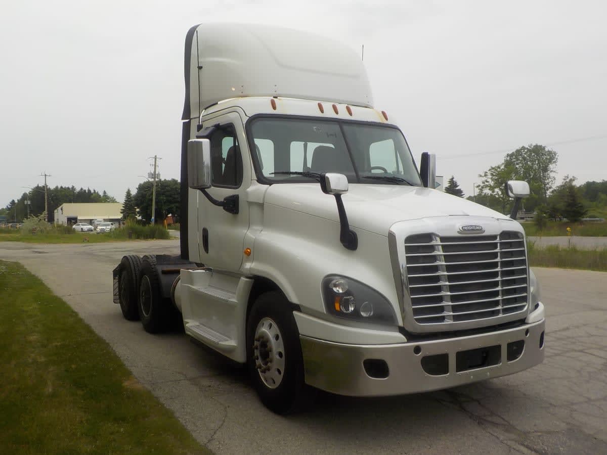 2019 Freightliner/Mercedes CASCADIA 125 808807
