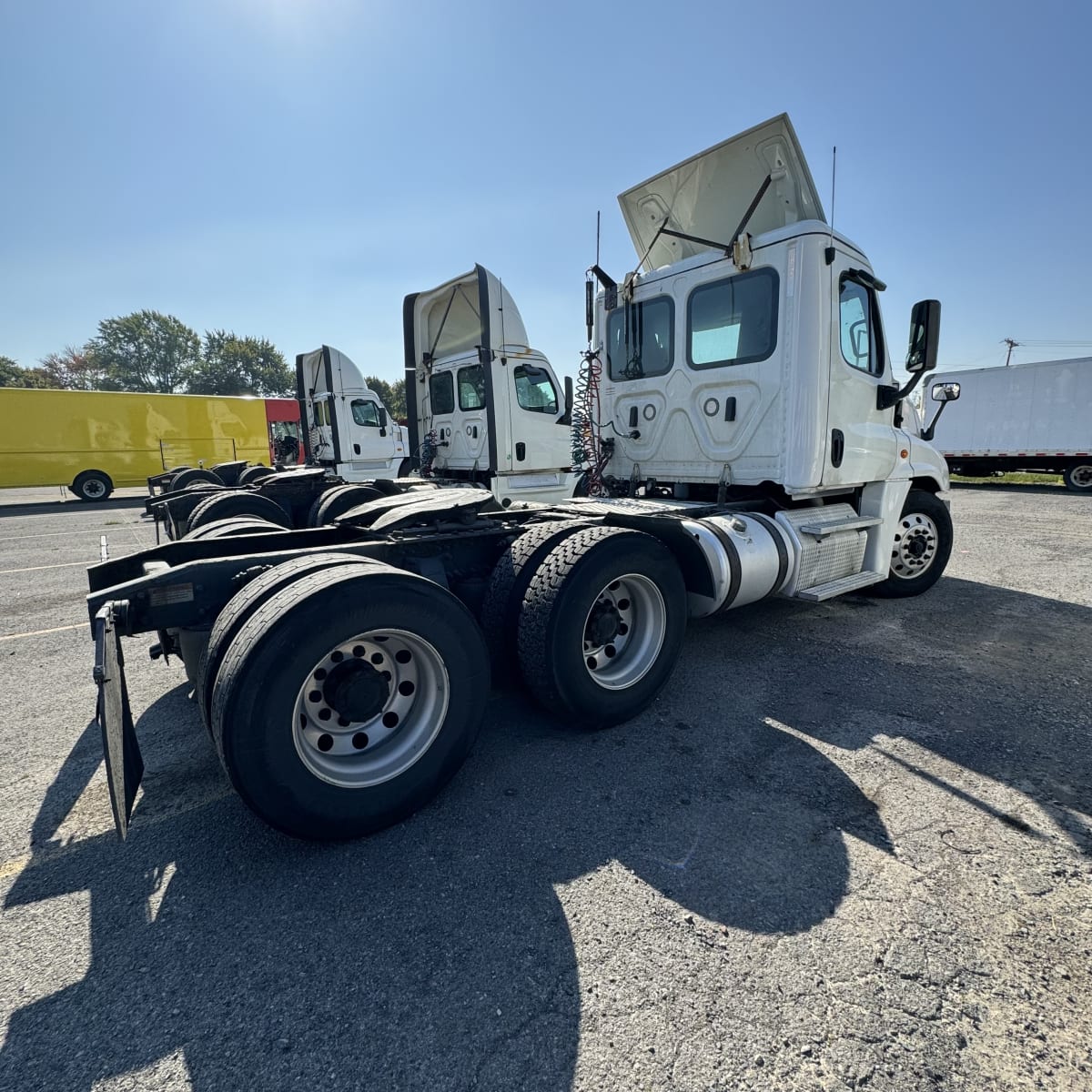 2019 Freightliner/Mercedes CASCADIA 125 808820