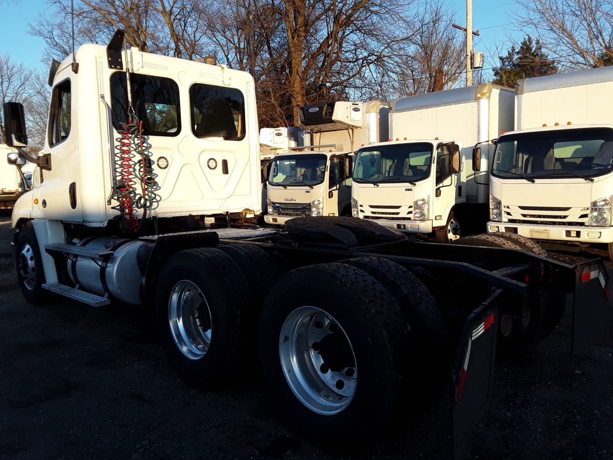 2019 Freightliner/Mercedes CASCADIA 125 808821