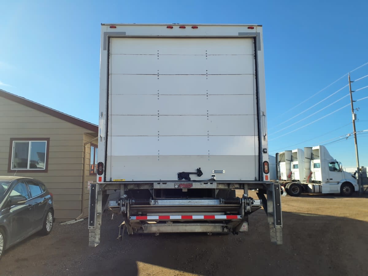 2019 Freightliner M2 106 - image 5