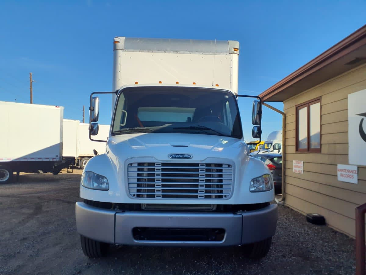 2019 Freightliner M2 106 - image 2