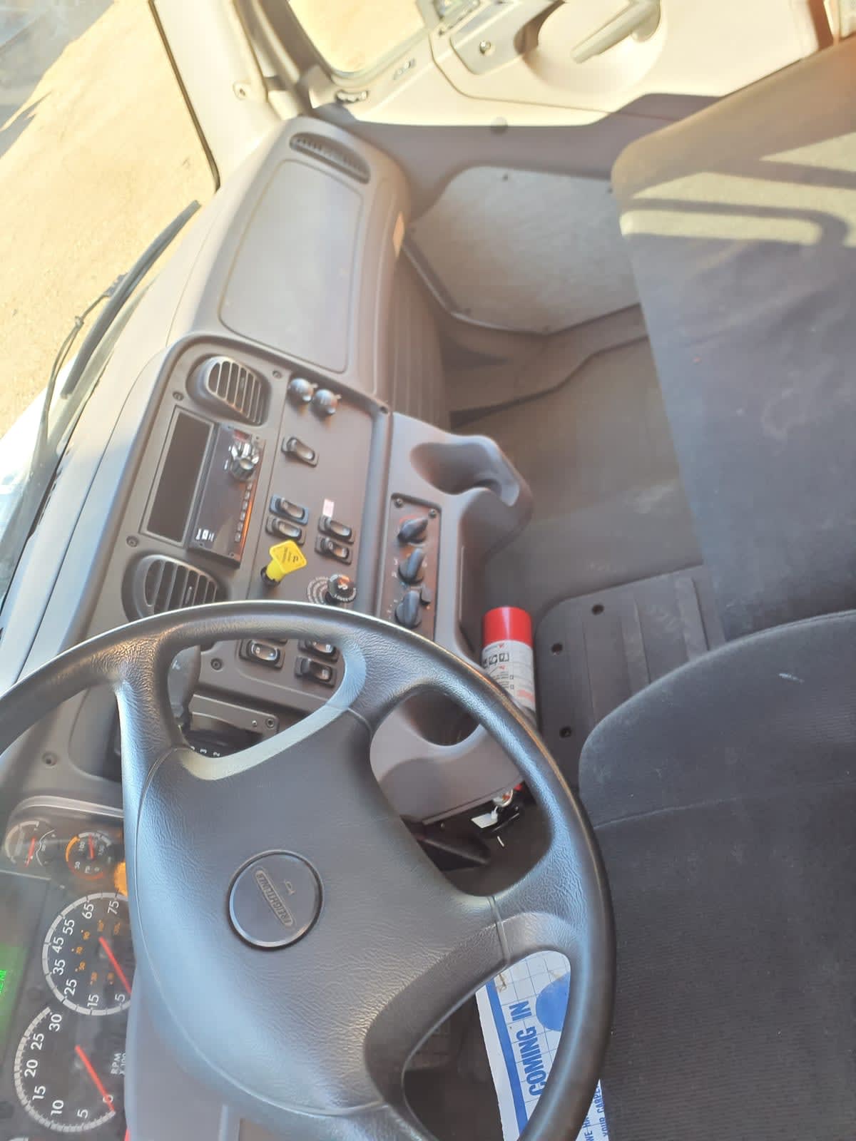 2019 Freightliner M2 106 - image 7