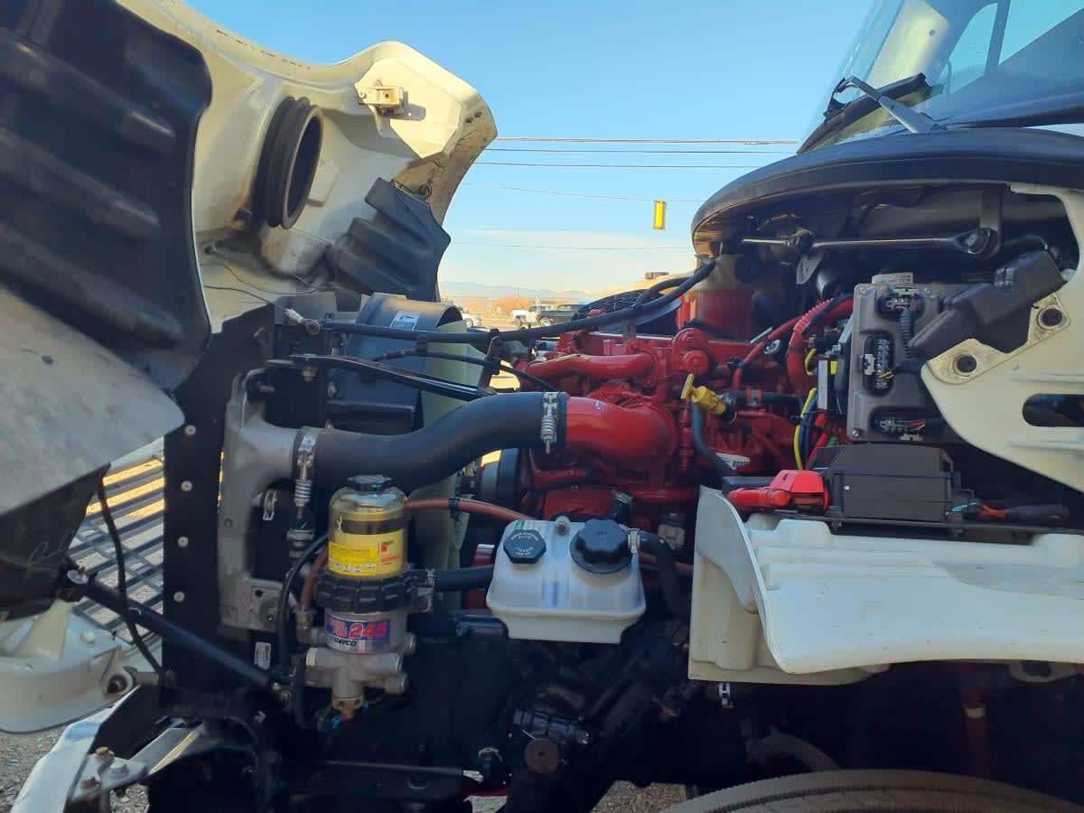 2019 Freightliner M2 106 - image 9