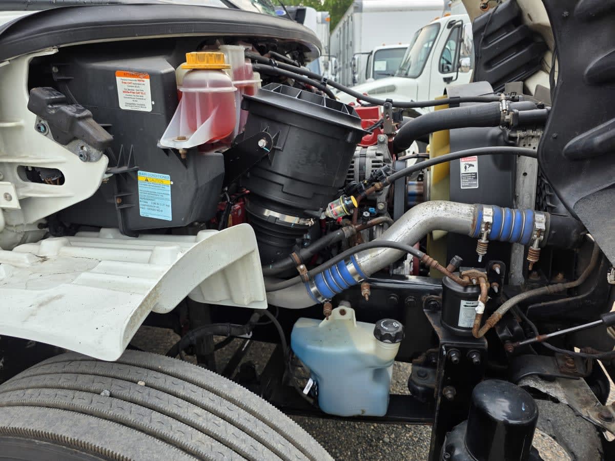 2019 Freightliner M2 106 808868