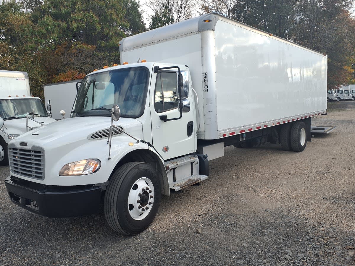 2019 Freightliner/Mercedes M2 106 808869 2019 Freightliner/Mercedes M2 106 808869