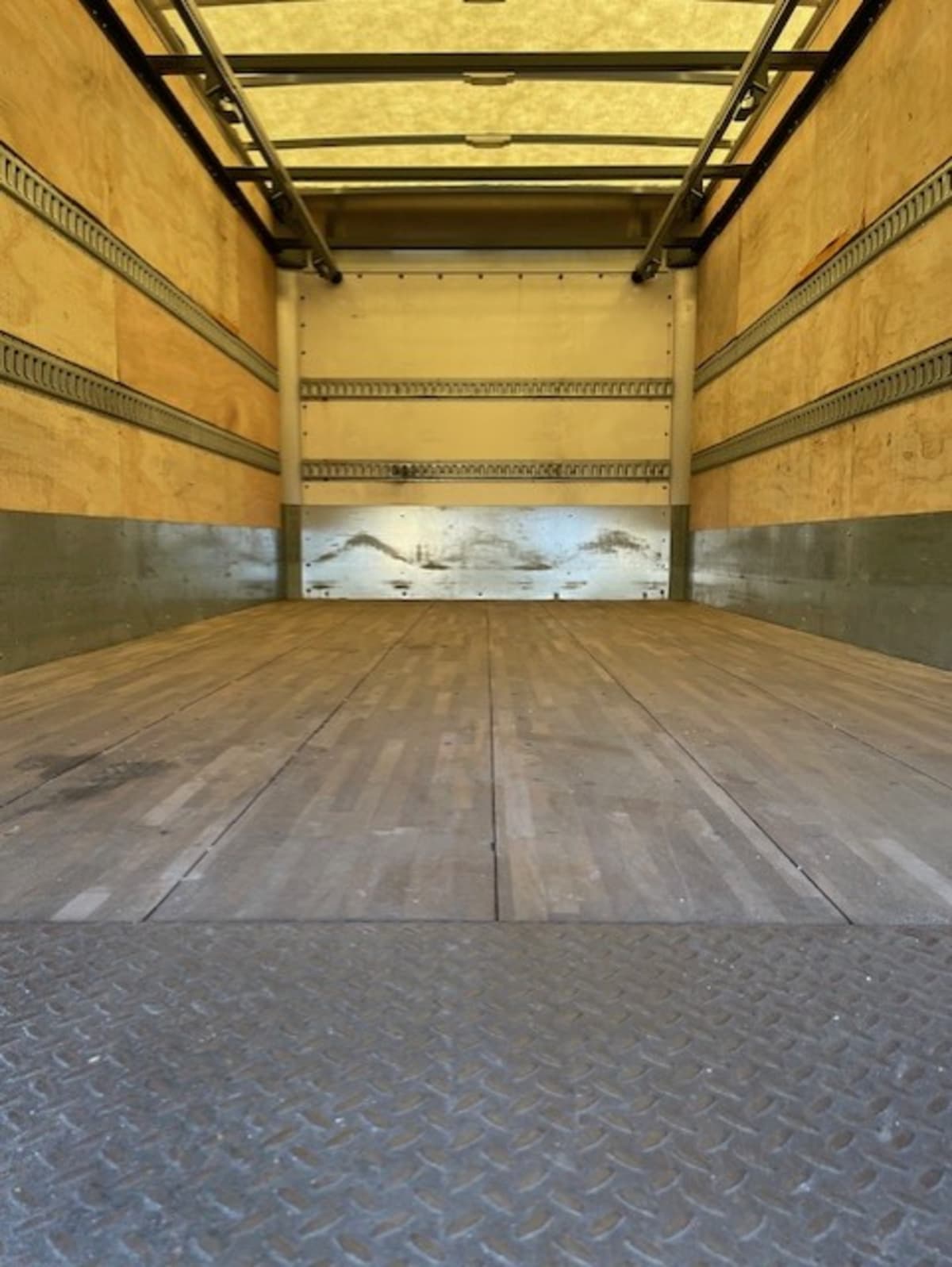 2019 Isuzu NQR 808917