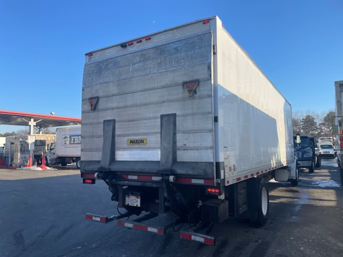 2019 Freightliner/Mercedes M2 106 808920
