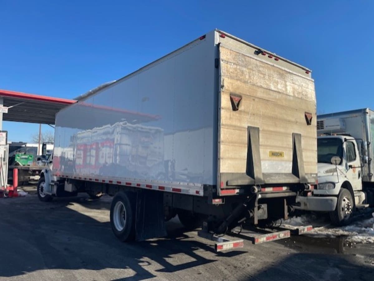 2019 Freightliner/Mercedes M2 106 808923