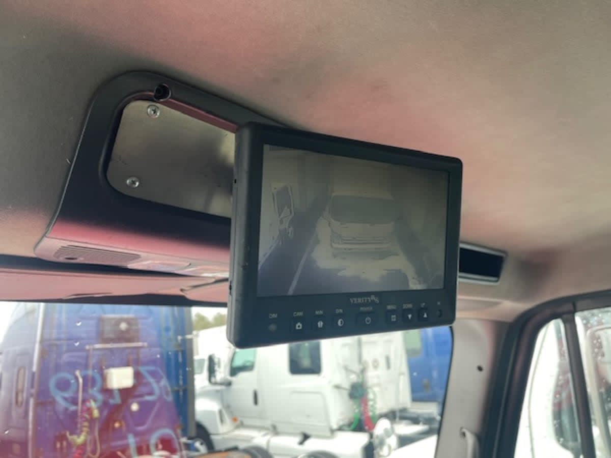 2019 Freightliner/Mercedes M2 106 808924