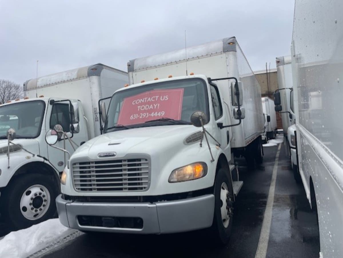 2019 Freightliner/Mercedes M2 106 808924