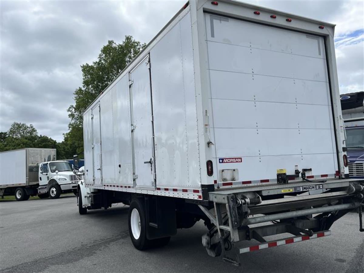 2019 Freightliner M2 106 808944