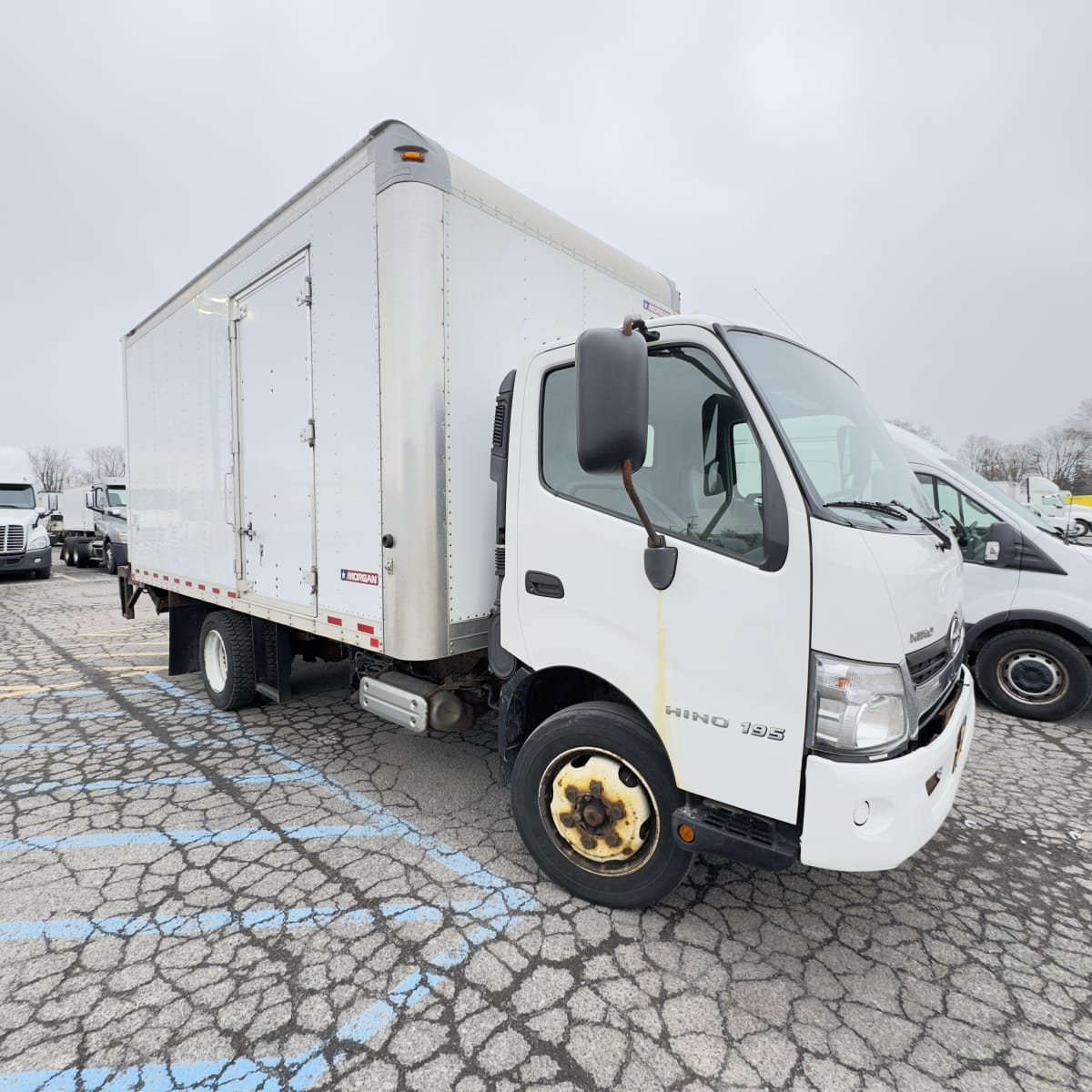 2019 Hino HINO 195 808945