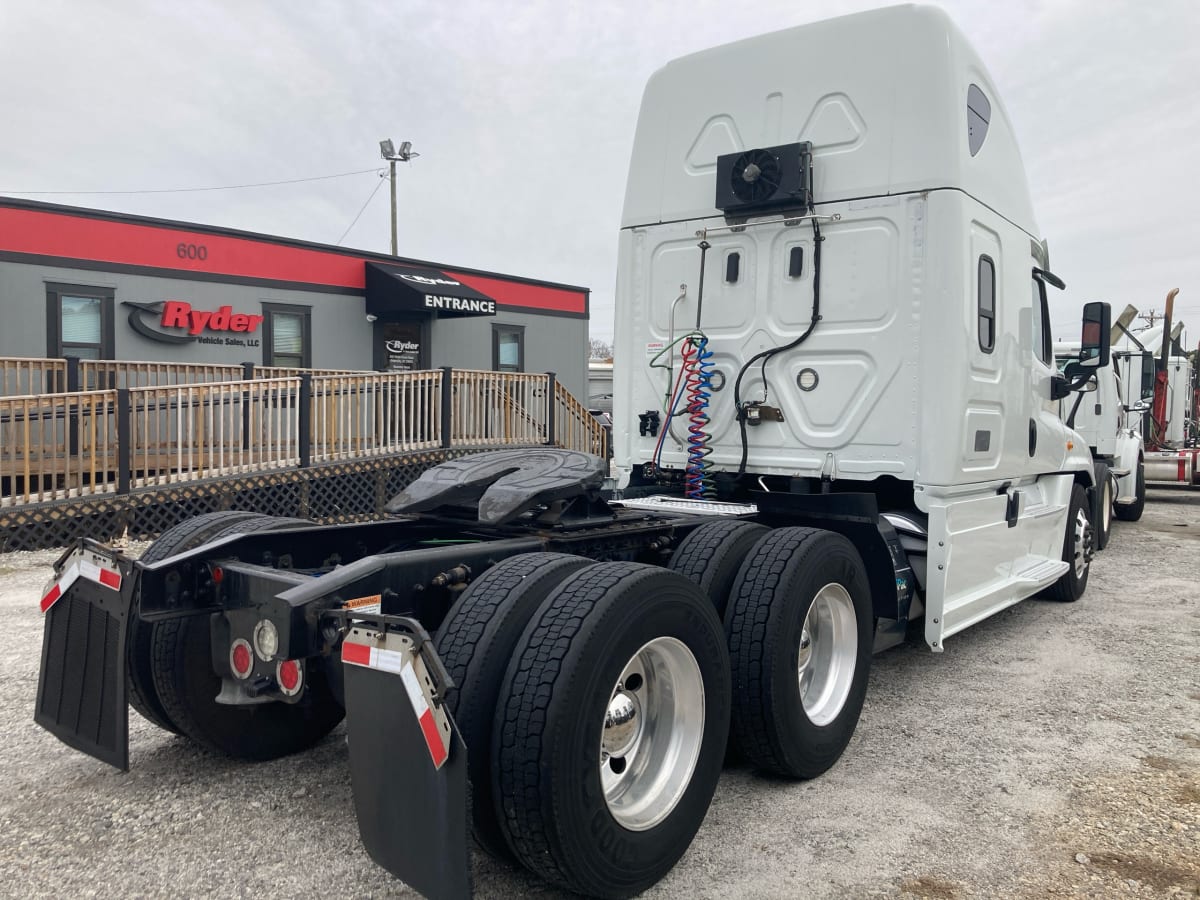 2019 Freightliner/Mercedes CASCADIA 125 808994