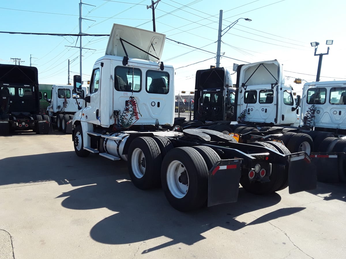 2019 Freightliner/Mercedes CASCADIA 125 809048