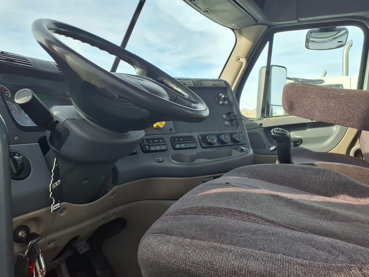 2019 Freightliner - image 7