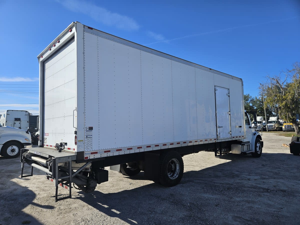 2019 Freightliner/Mercedes M2 106 809069