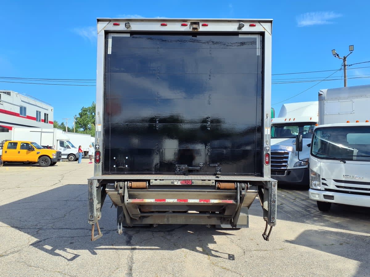 2019 Freightliner M2 106 809070