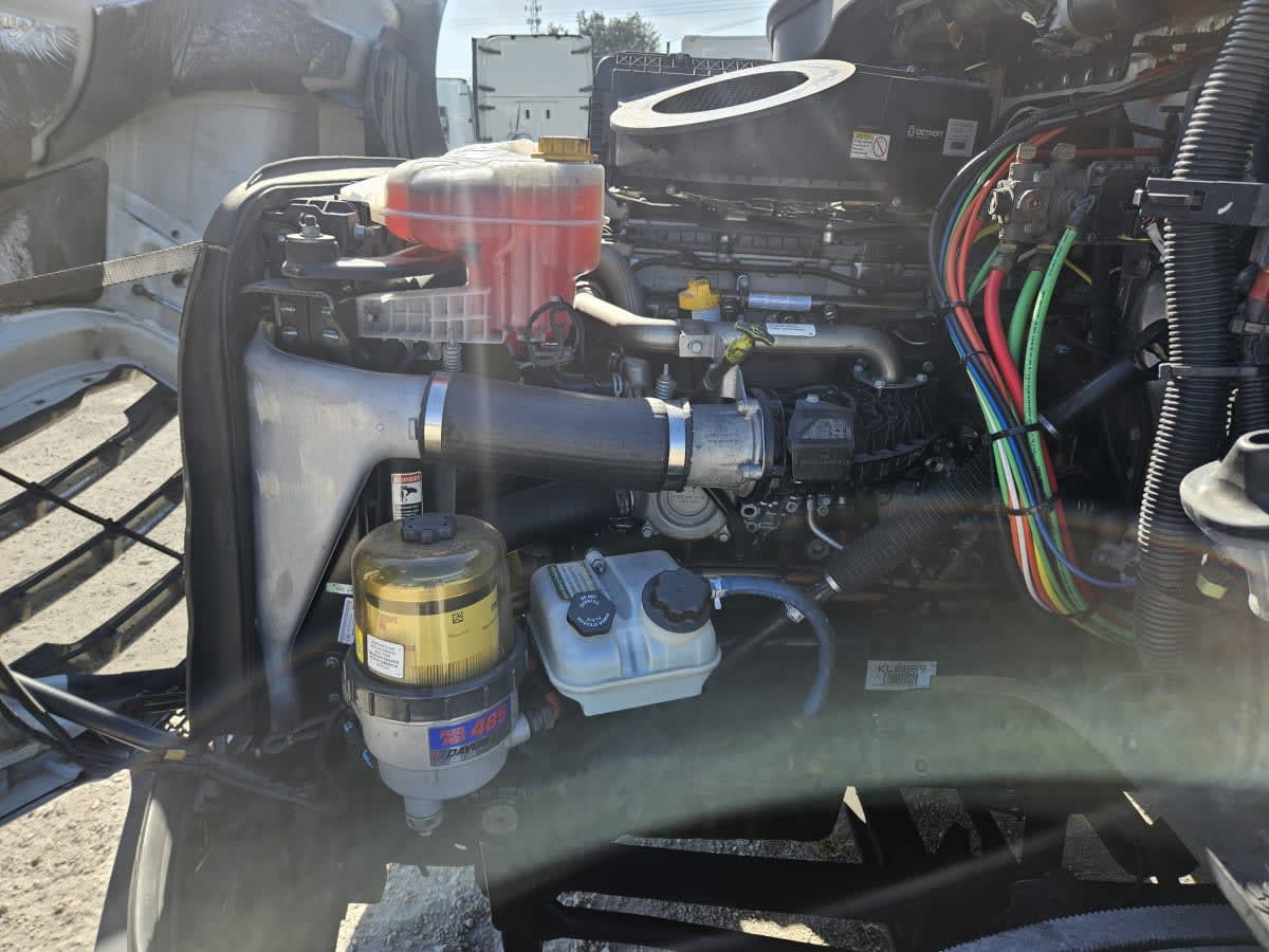 2019 Freightliner - image 8