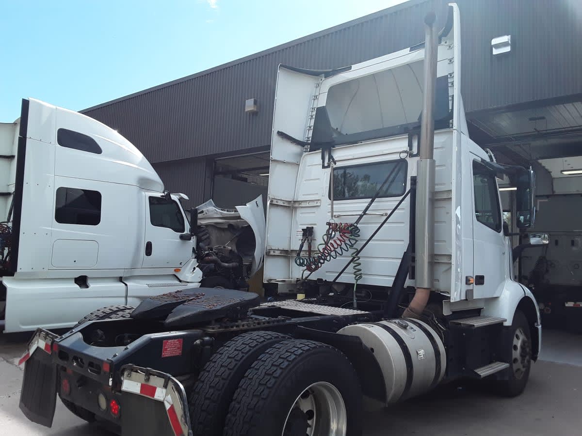 2019 Volvo VNR42T 300 809191