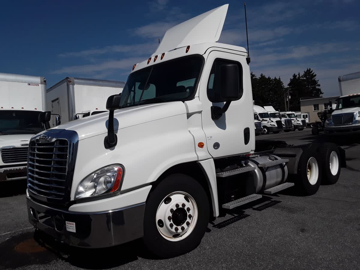 2019 Freightliner CASCADIA 125 809231
