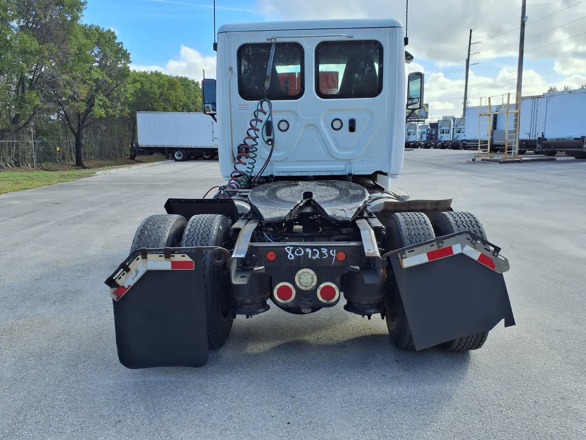 2019 Freightliner - image 5