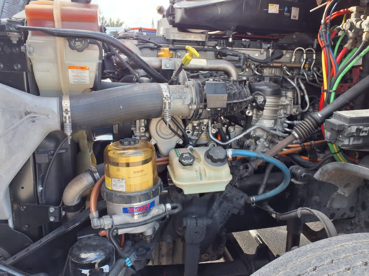 2019 Freightliner - image 8