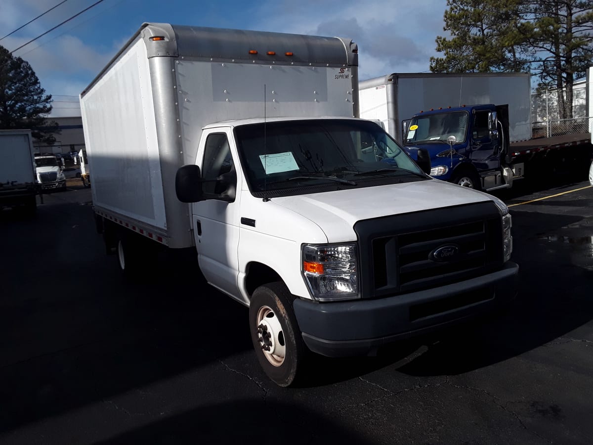 2018 Ford Motor Company E350 809240