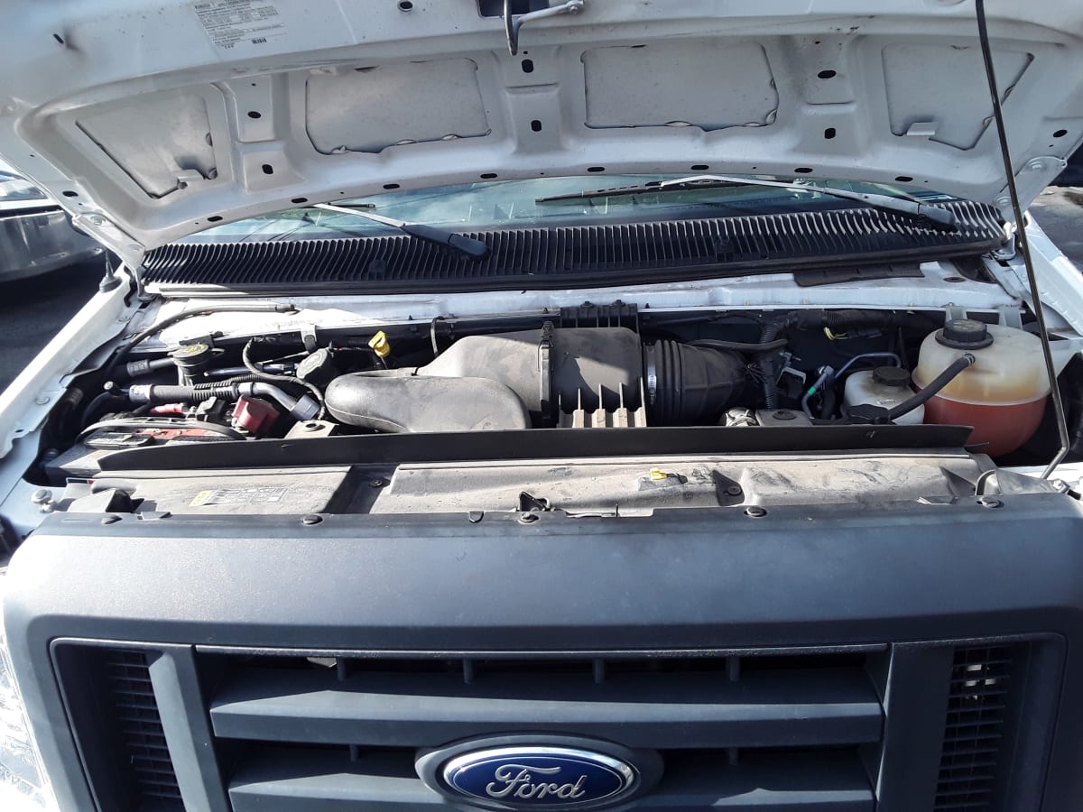 2018 Ford Motor Company E350 809240