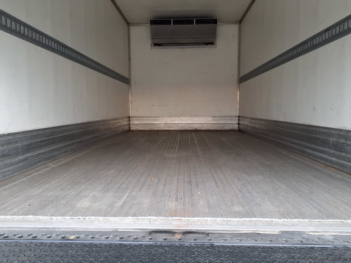 2018 Isuzu NPR 809250