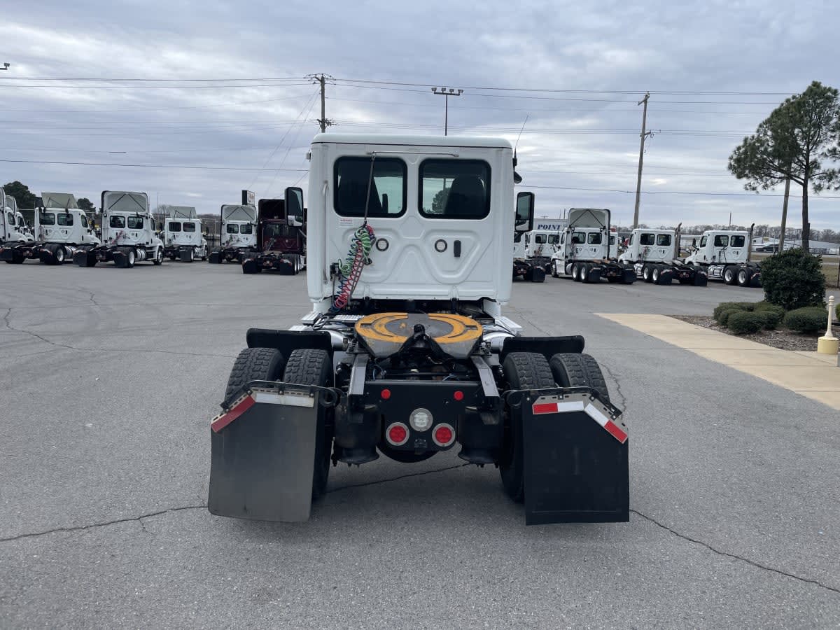 2019 Freightliner - image 4