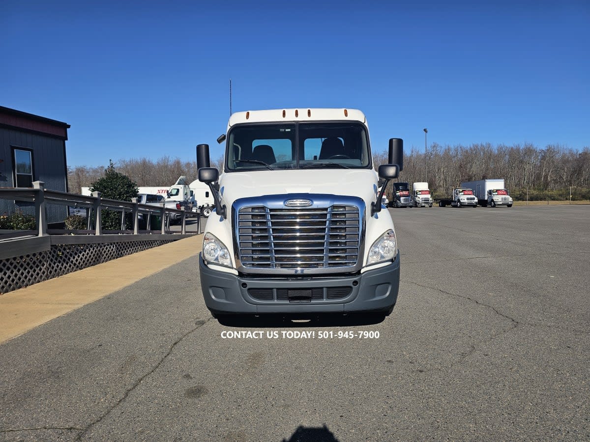 2019 Freightliner - image 2