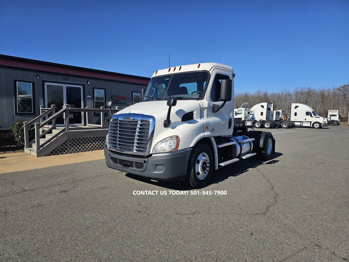 2019 Freightliner - image 1