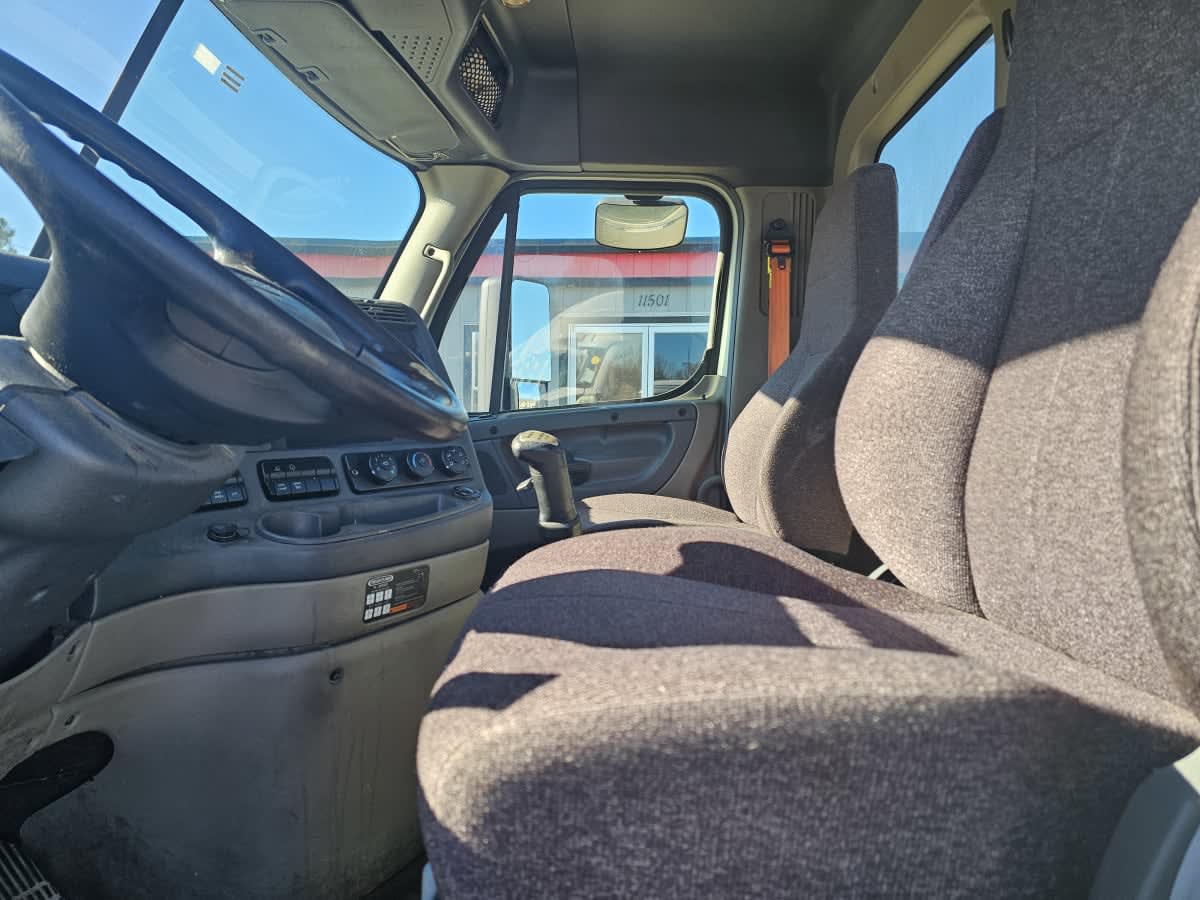2019 Freightliner - image 7
