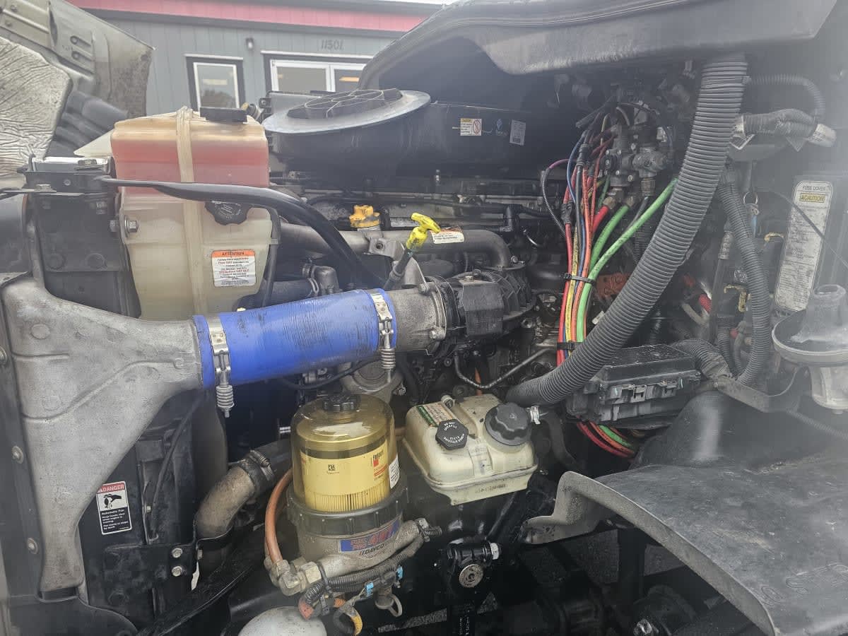 2019 Freightliner - image 8