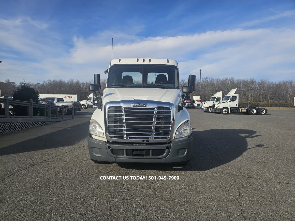 2019 Freightliner - image 2