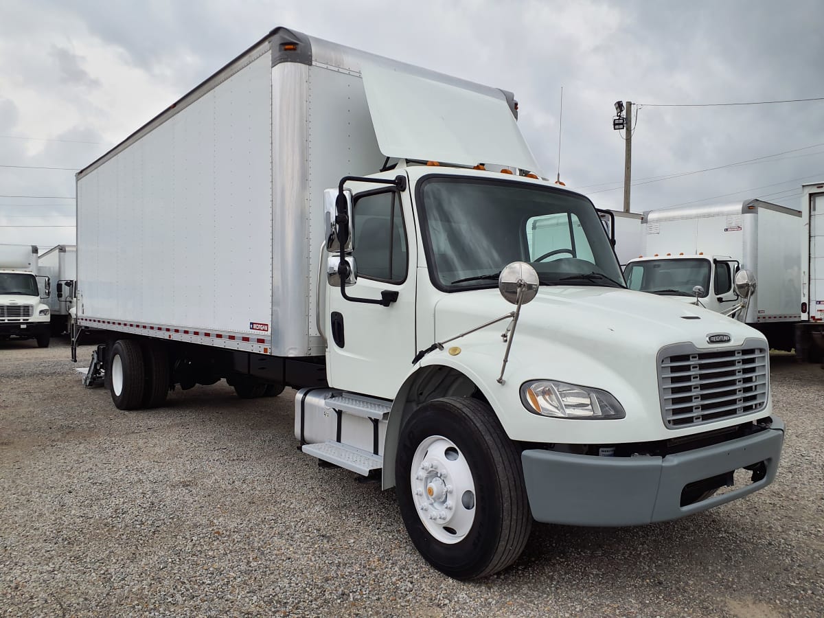 2019 Freightliner/Mercedes M2 106 809320