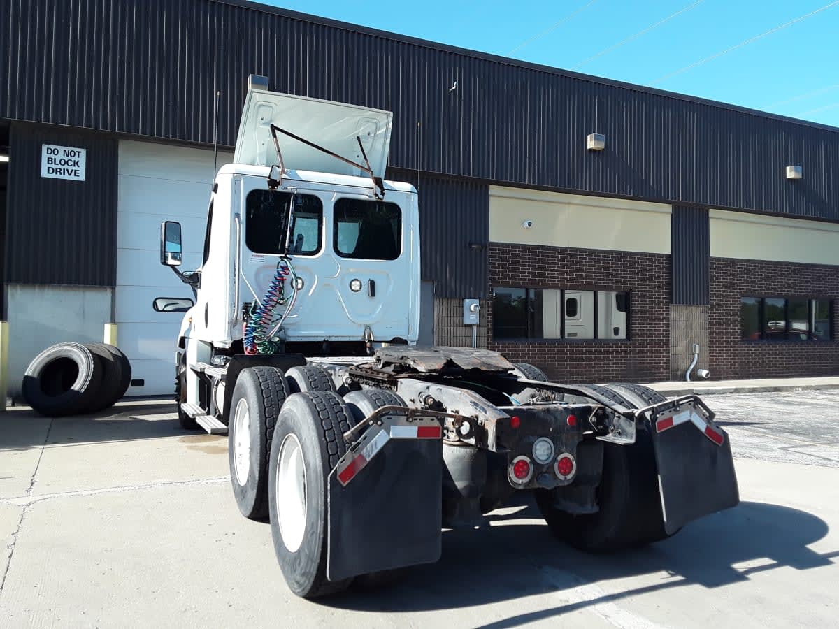 2019 Freightliner/Mercedes CASCADIA 125 809325