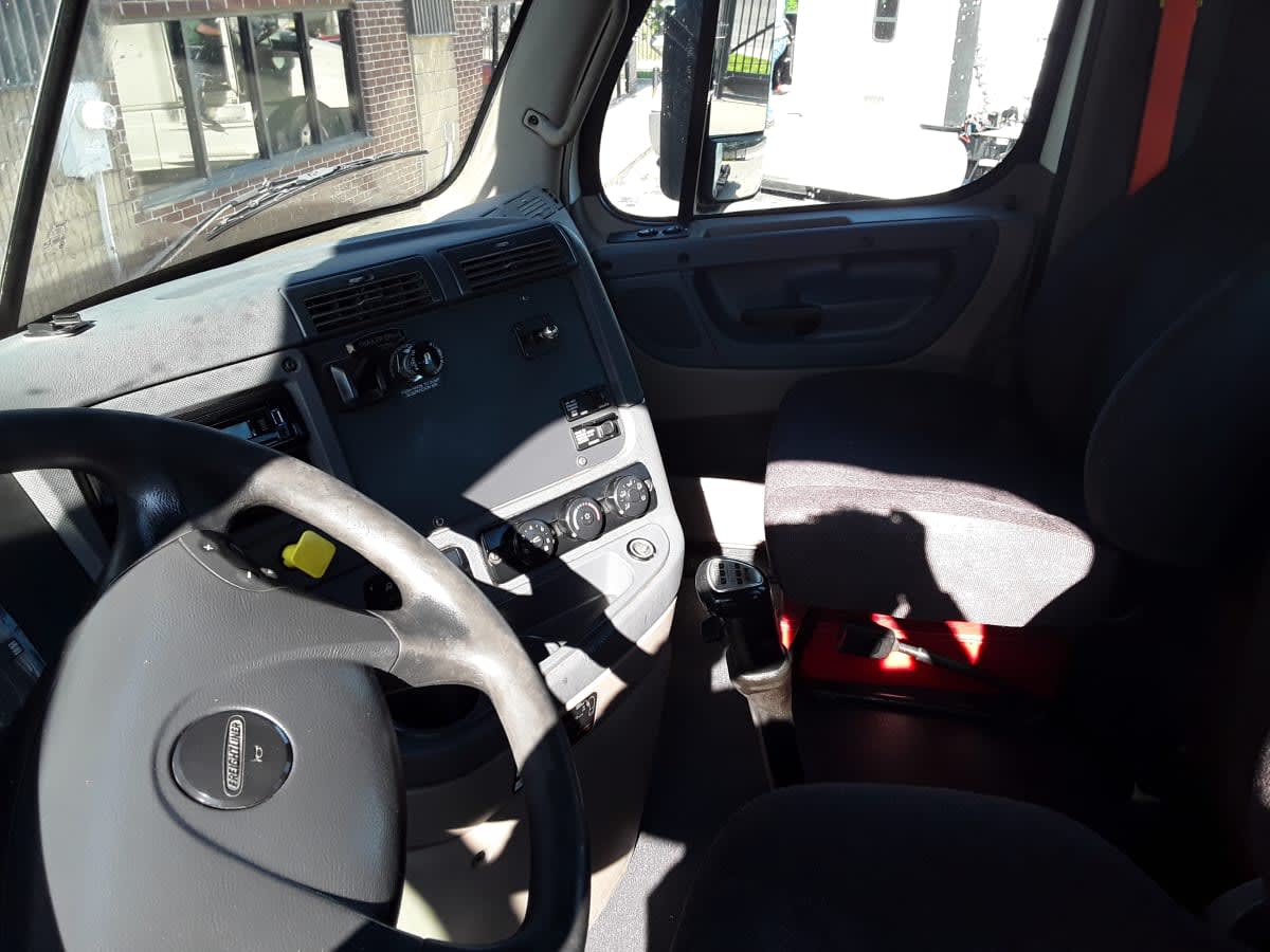 2019 Freightliner/Mercedes CASCADIA 125 809325