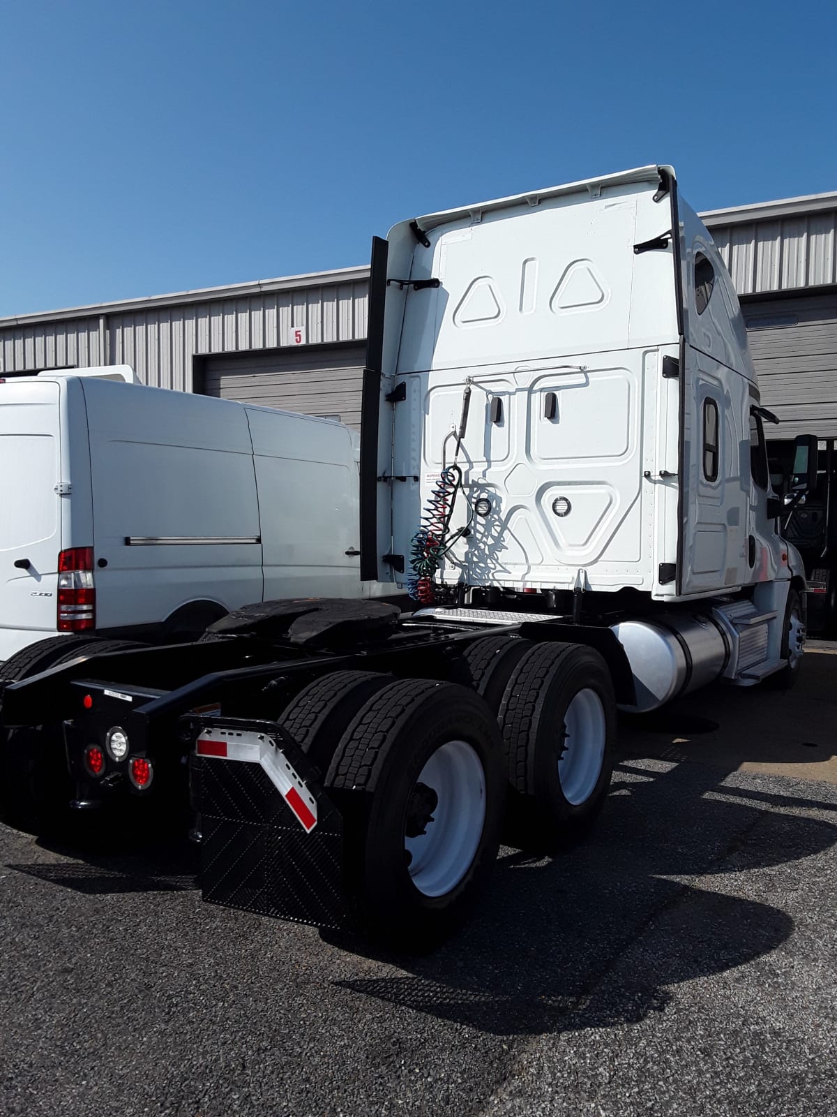 2019 Freightliner/Mercedes CASCADIA 125 809333