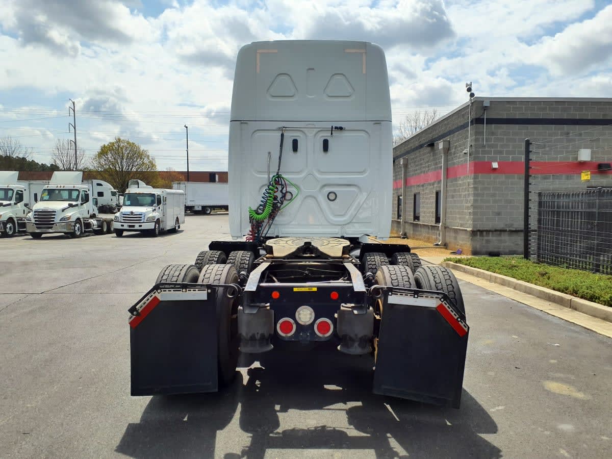 2019 Freightliner - image 5