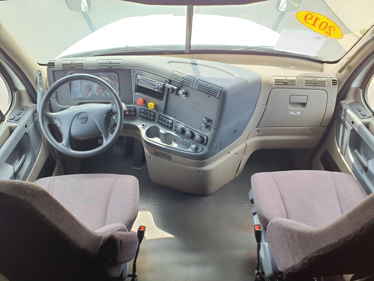 2019 Freightliner - image 7